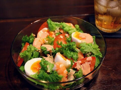 わさび菜と卵と海老のサラダ